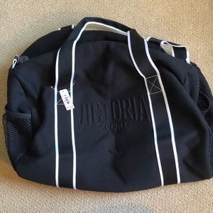 Victoria Sport Black Duffle
